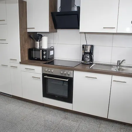 Modernes Business Mit 4 Einzelbetten Appartement *