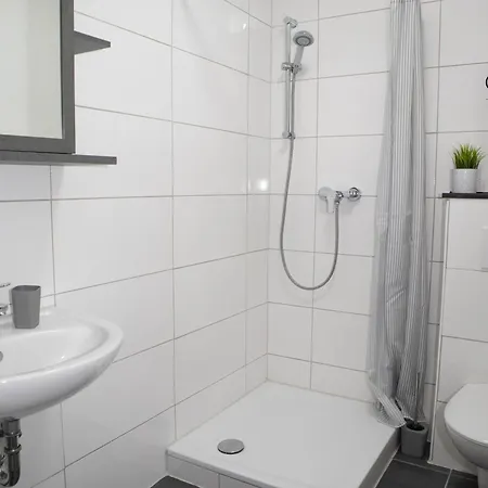 Appartement Modernes Business Mit 4 Einzelbetten